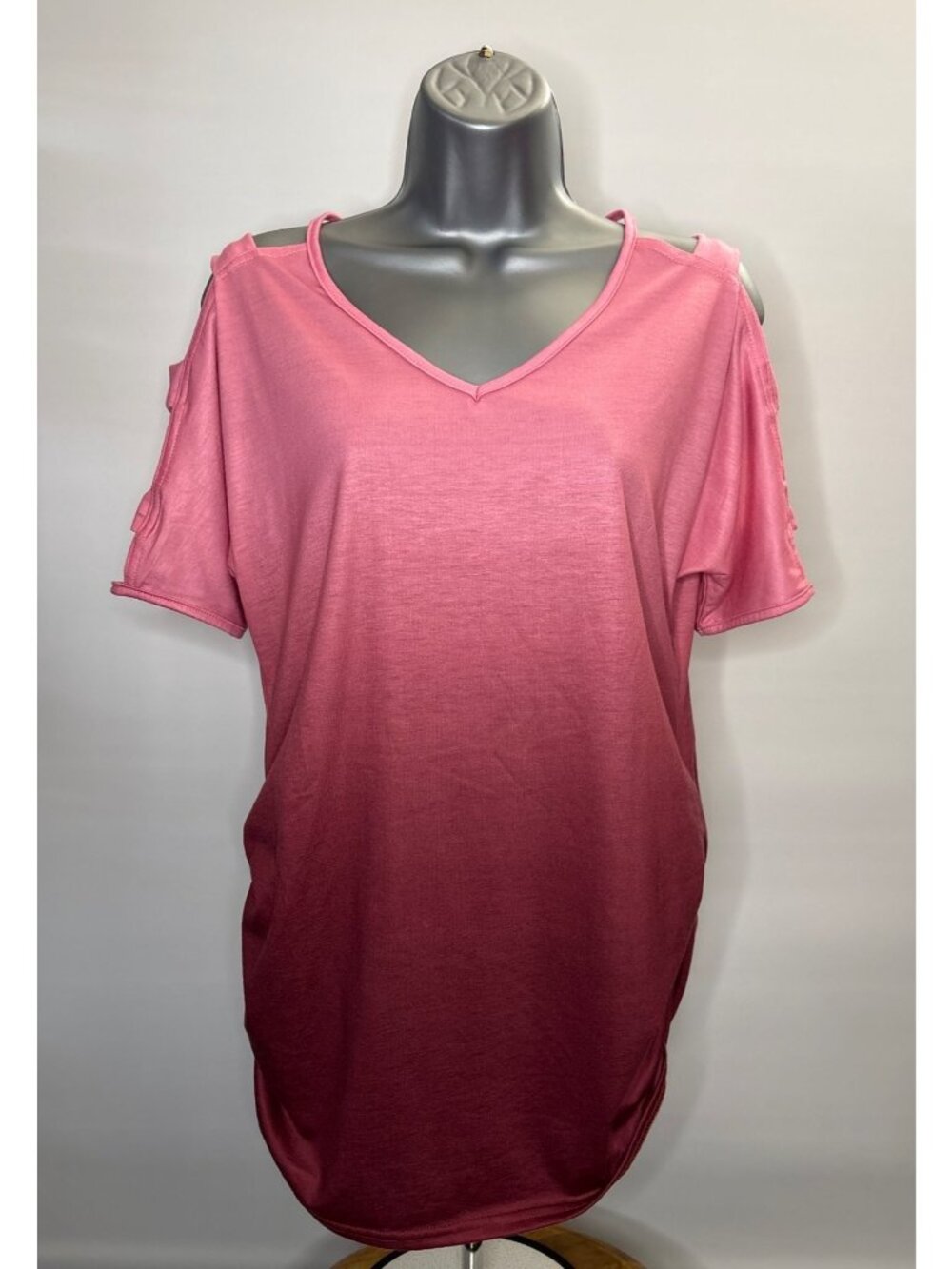 Women's V-Neck Pink Cutout Shoulder Shirt Ruched Side Seam Mauve Rose Tunic